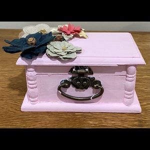 Handmade necklace with handmade jewelry box.